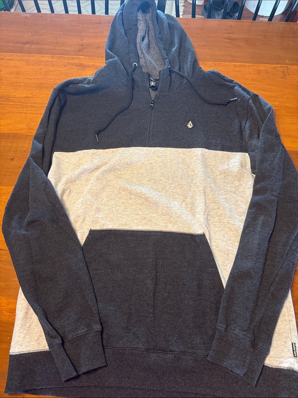 Volcom Men's Two-Tone Half-Zip Hoodie - Charcoal & Light Gray